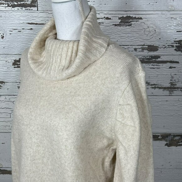 CABI Tuck Turtleneck Puff Sleeve Sweater Pearl (Cream) Sz L #3889 EUC - Picture 3 of 5